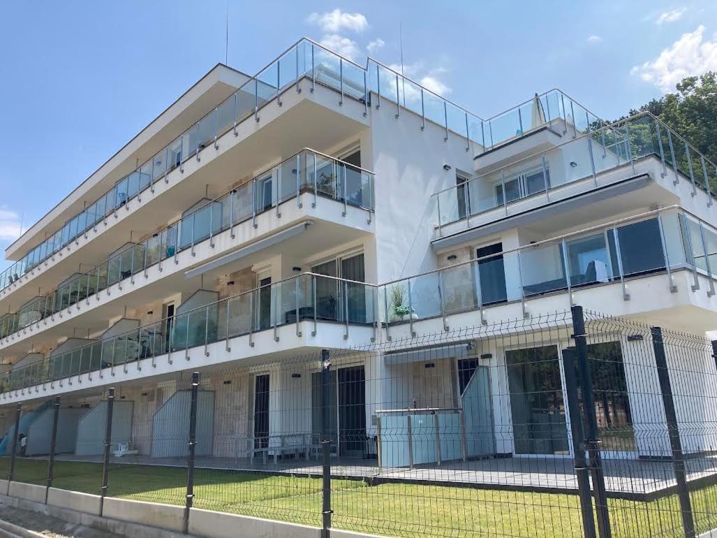 Apartamento Zawia Apartman Balatonföldvár Exterior foto